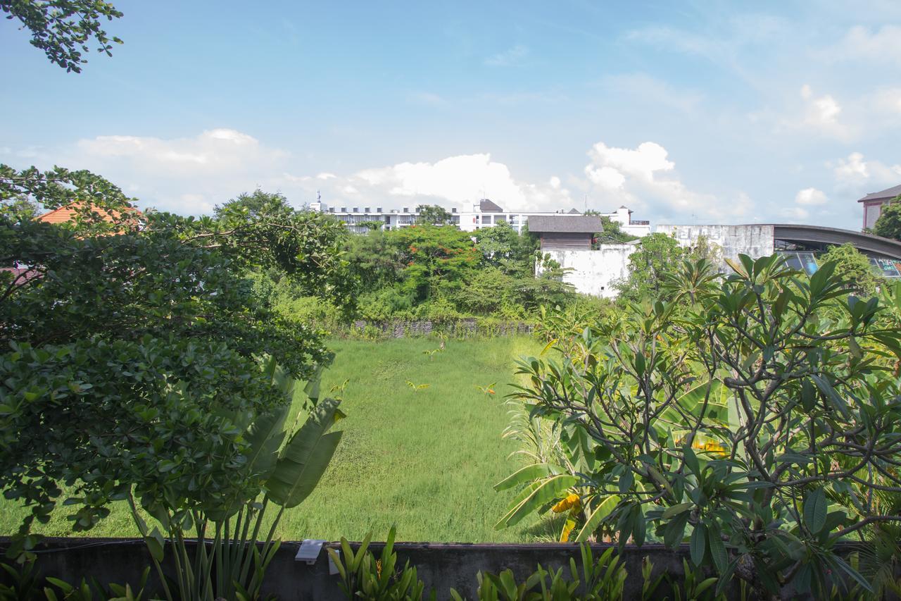 Soraya Apartment Seminyak Екстер'єр фото